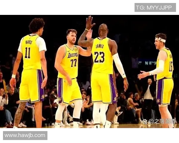 湖人对决勇士精彩回顾分析赛季关键战役的背后故事与球员表现