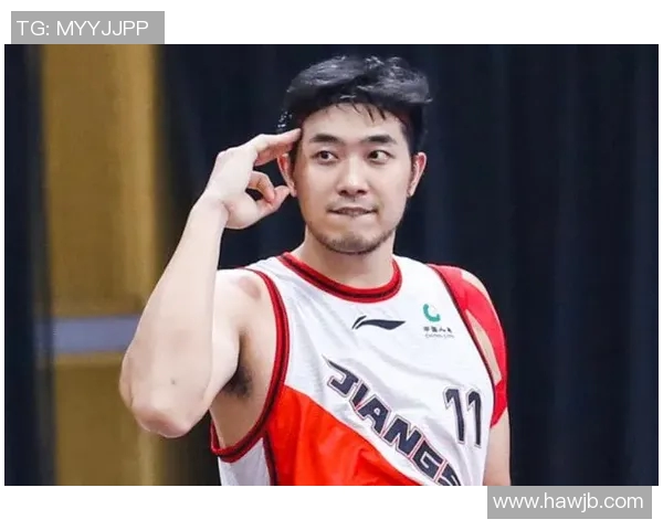 吴冠希在篮球赛场上的崛起与挑战展现了新时代运动员的拼搏精神与团队合作的重要性