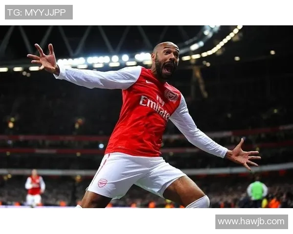 莱万在欧冠赛场大放异彩10场12球领跑射手榜金靴稳了