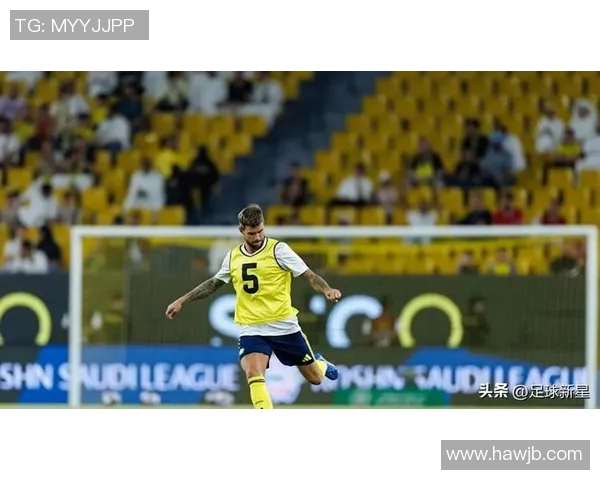 马丁内斯的传奇旅程：从新星崛起到足球巨星的辉煌历程